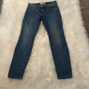 GAP Blue Skinny Jeans with Tapered Fit B3